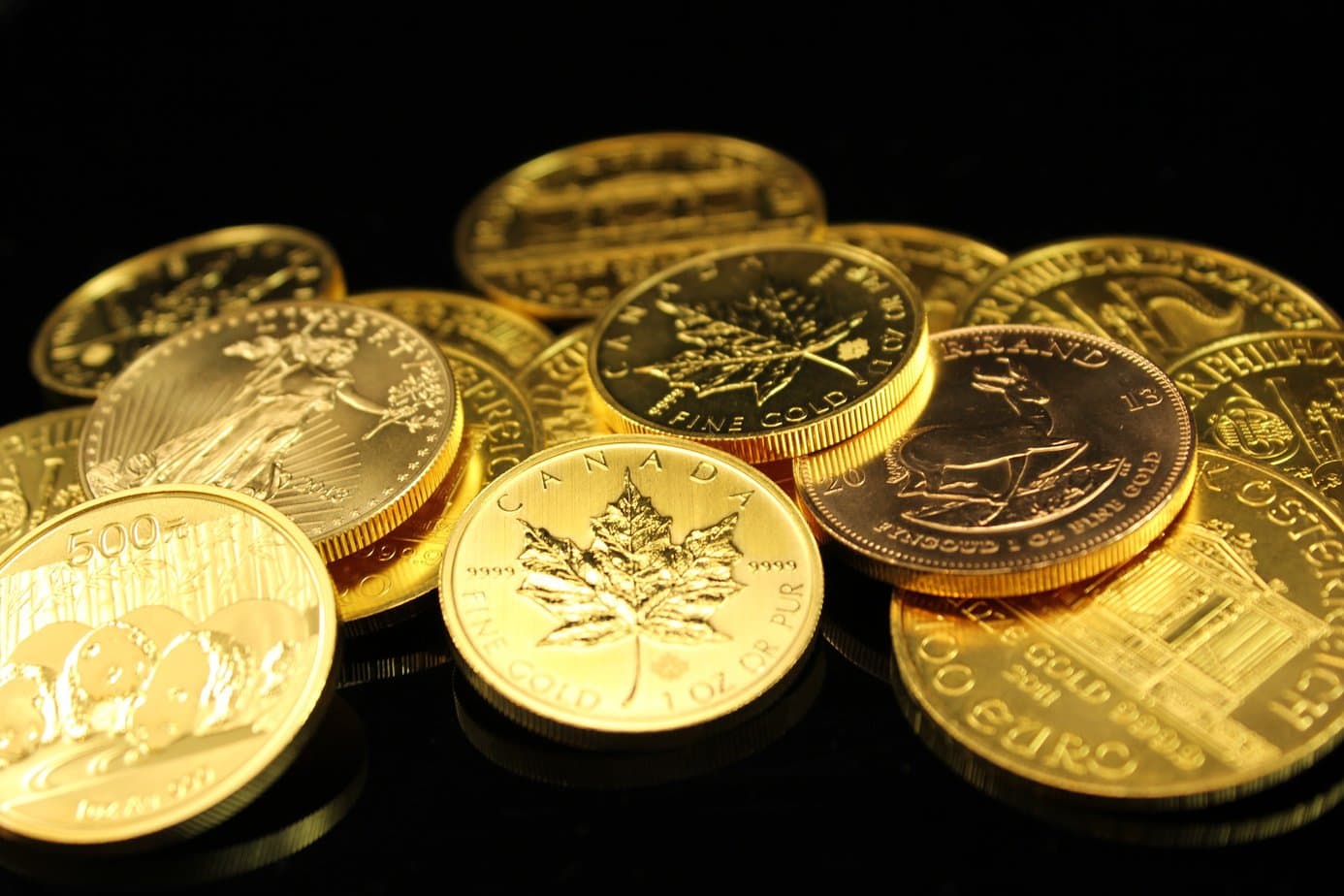 Złote monety bulionowe – na czym polega ich potencjał inwestycyjny?